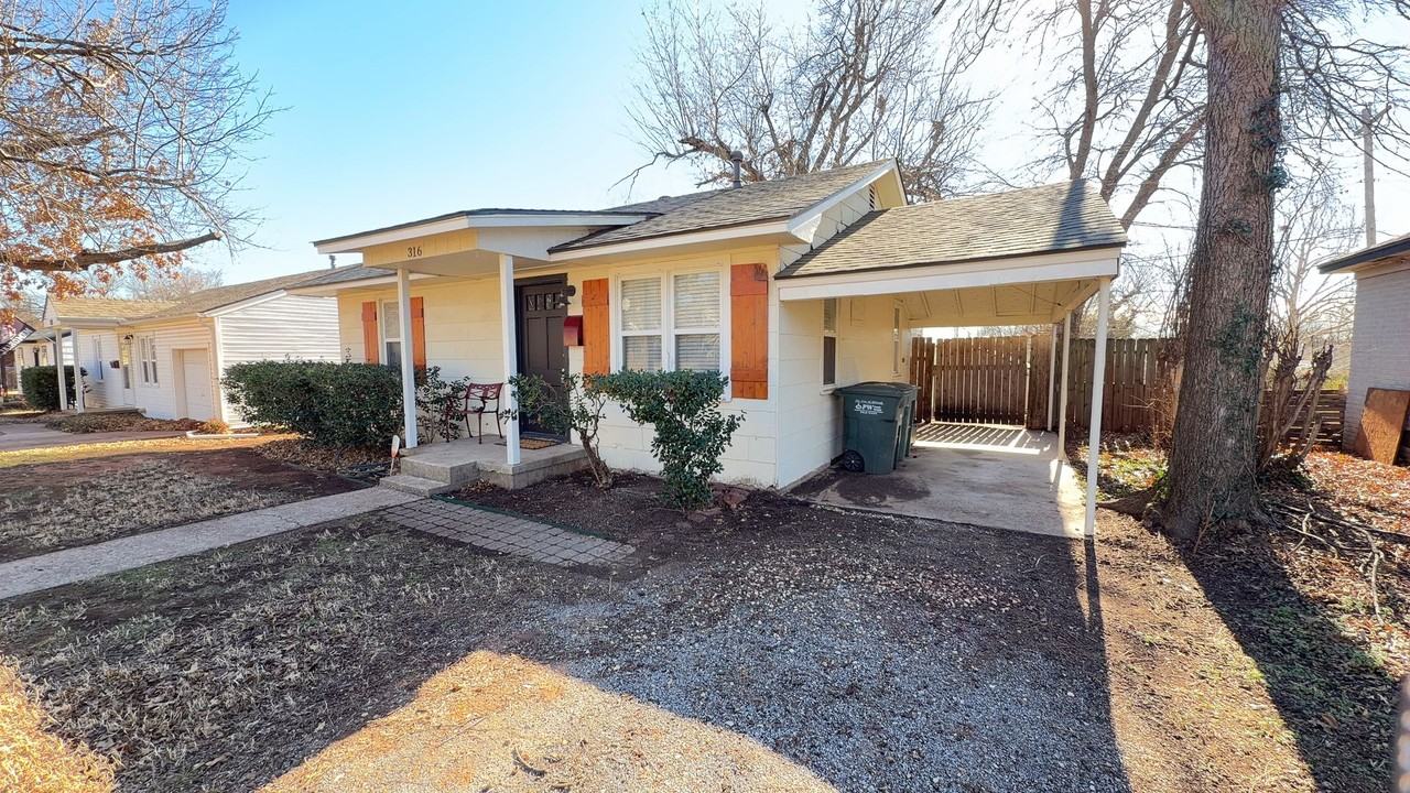 316 Benton Rd - Photo 2 of 20