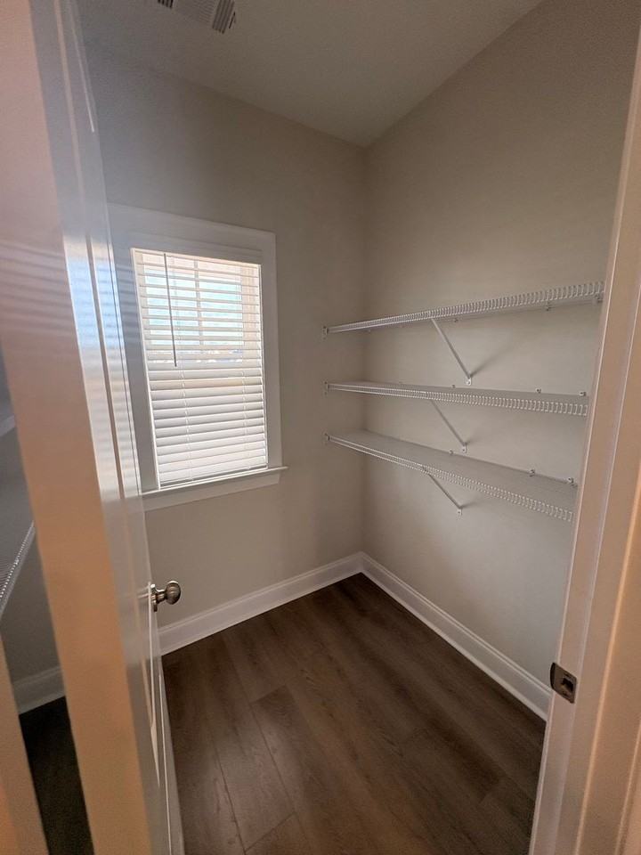 114 Alva Dr - Photo 5 of 18