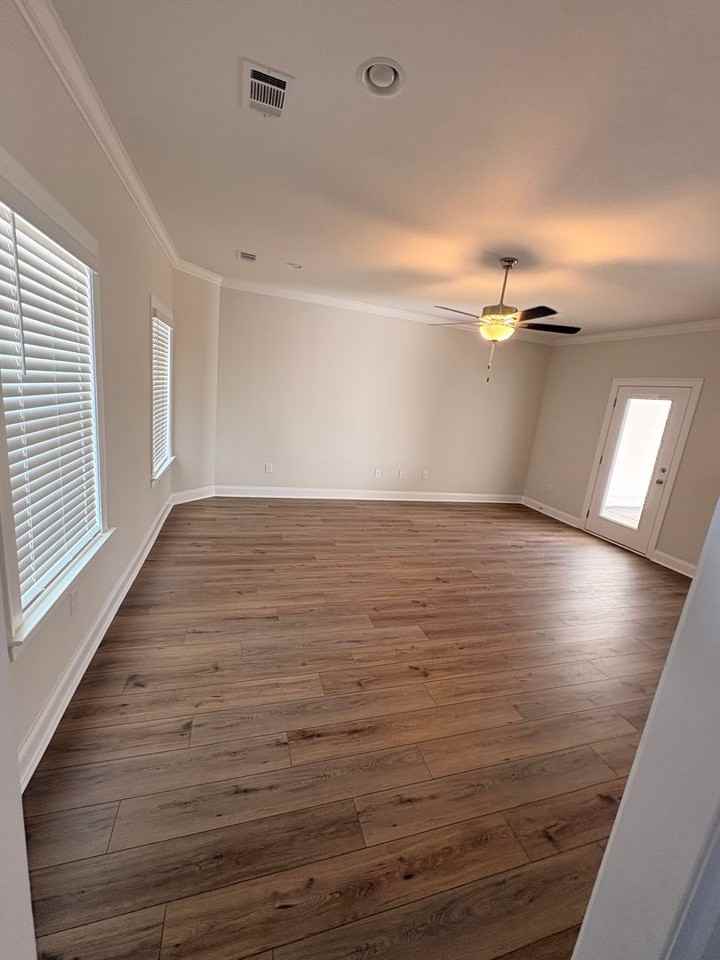 110 Alva Ct - Photo 5 of 17