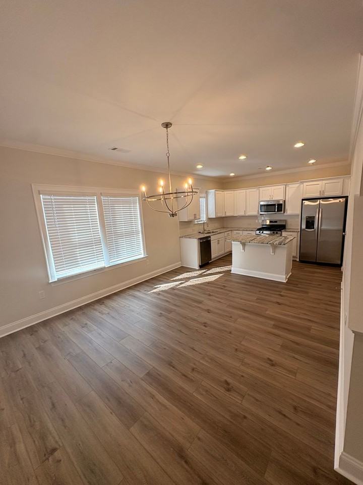 106 Alva Dr - Photo 2 of 11