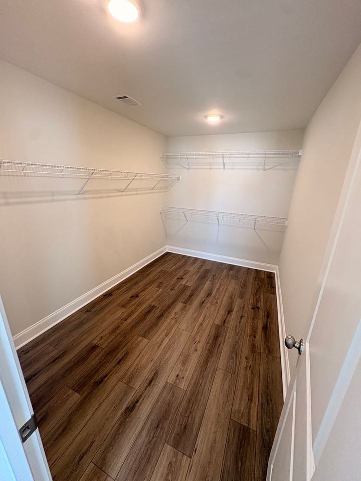 106 Alva Dr - Photo 6 of 11