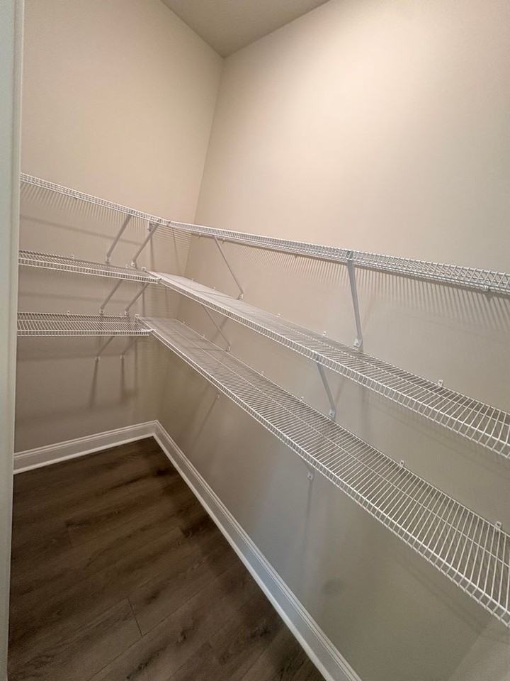 108 Alva Ct - Photo 4 of 17