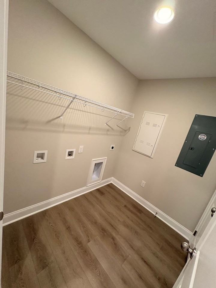 108 Alva Ct - Photo 6 of 17