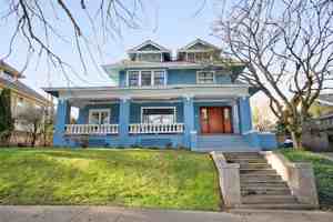 featured image of 2343 Ne 21st Ave