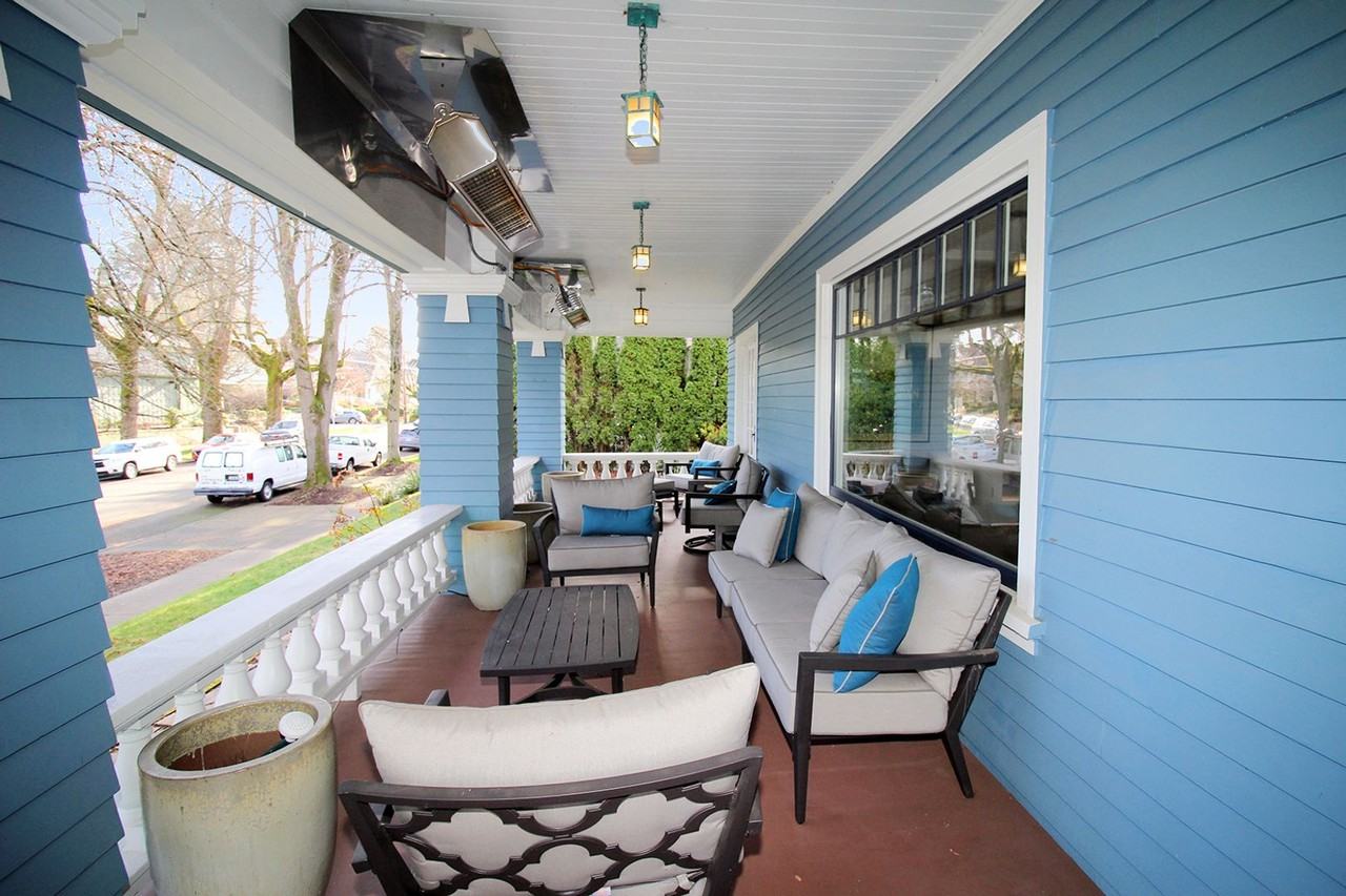 2343 Ne 21st Ave - Photo 4 of 37