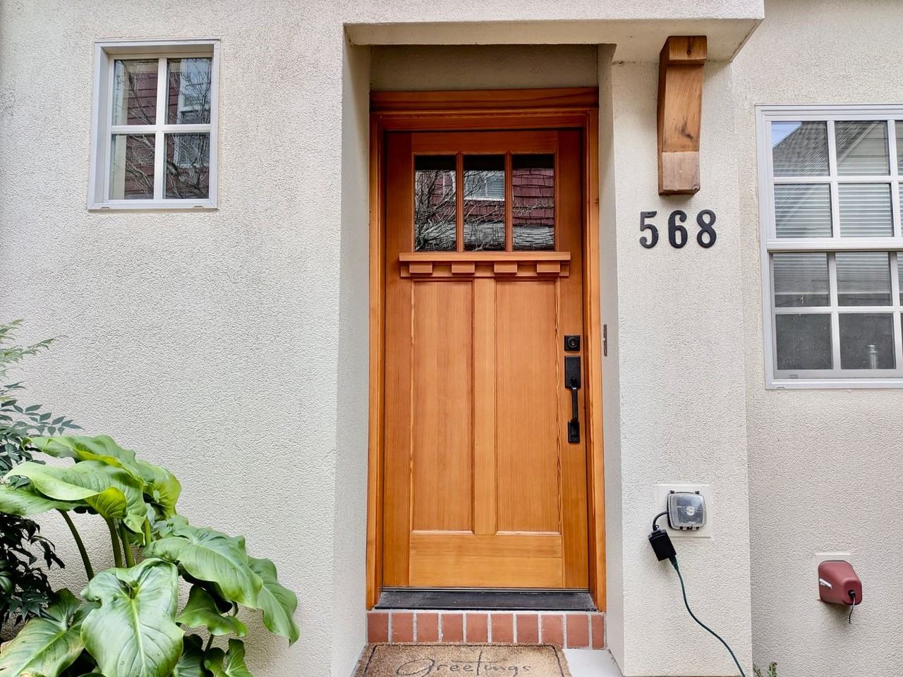 568 2nd St - Photo 3 of 33