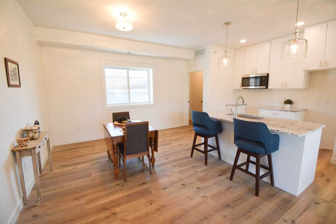 127 12th St Nw - Photo 5 of 11