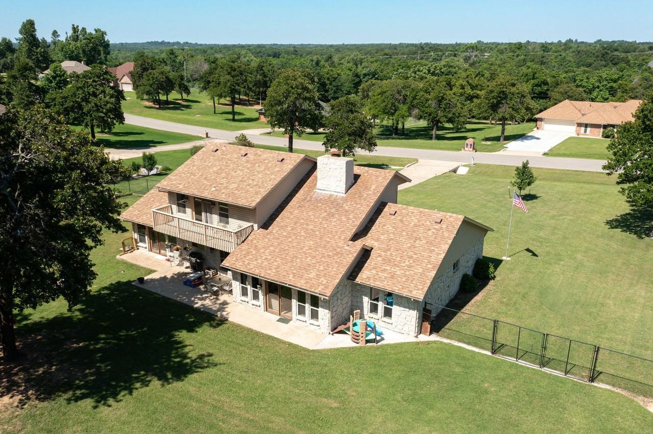 7808 Forest Ln - Photo 3 of 50