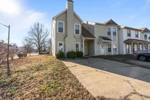 featured image of 4553 Marlwood Way