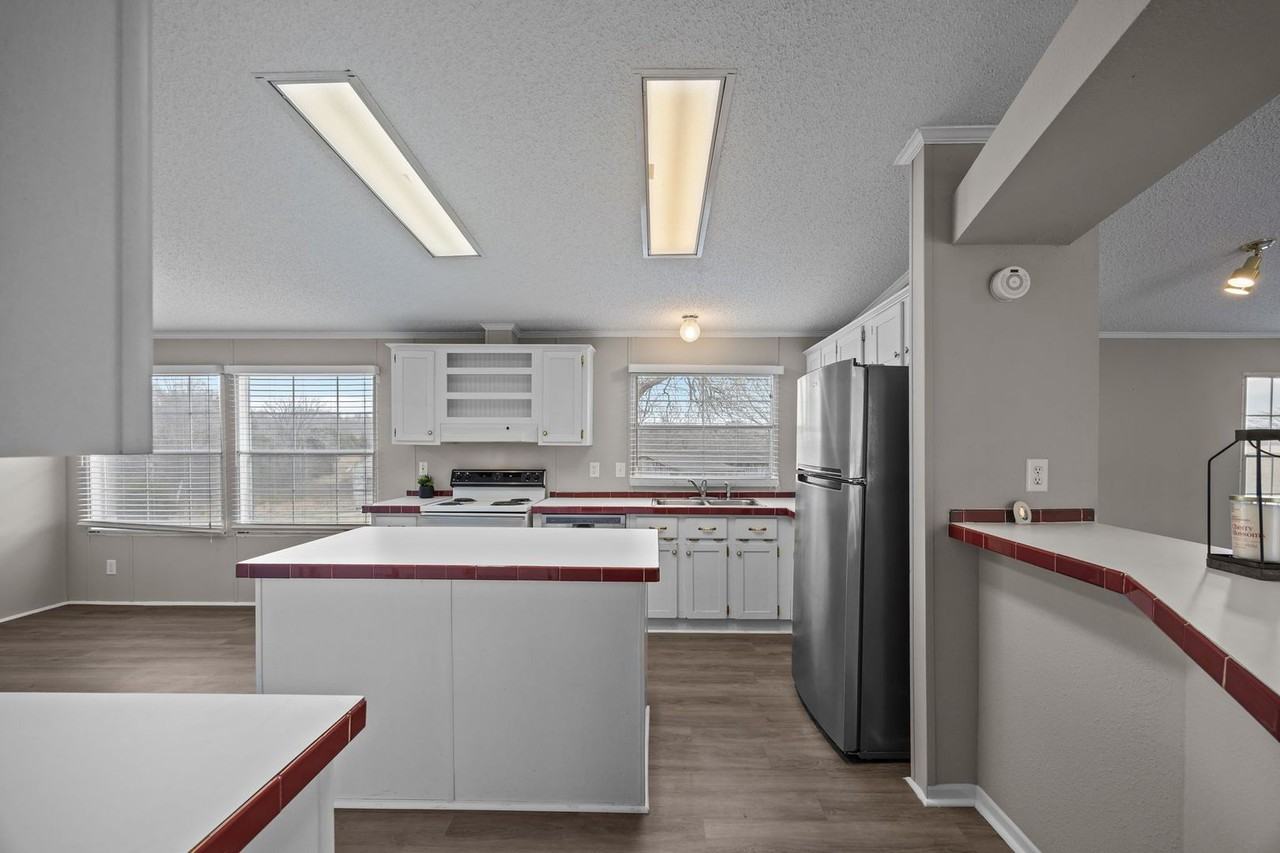 5440 Snow Camp Rd - Photo 7 of 32