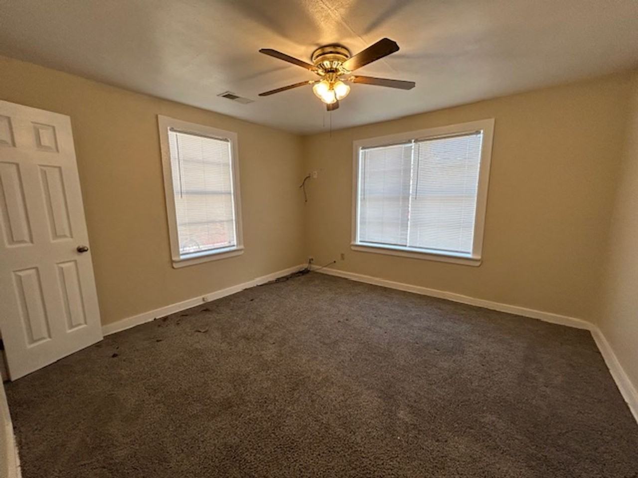 307 S Fairway Ave - Photo 6 of 16