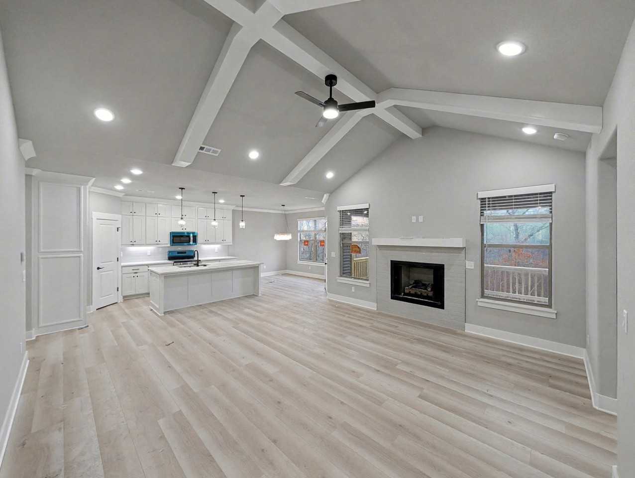 8 Osborne Ln - Photo 3 of 21