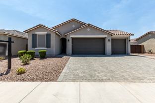 17973 W Ashley Dr - Photo 1 of 1