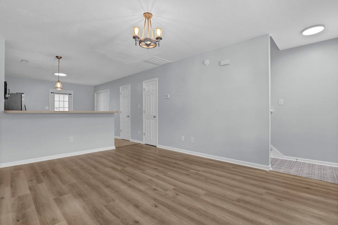 1404 Old Folkstone Rd - Photo 4 of 27