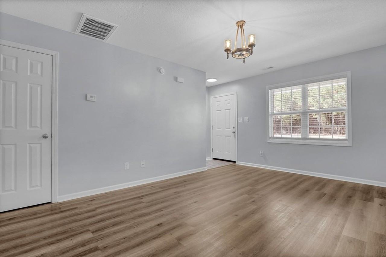 1404 Old Folkstone Rd - Photo 6 of 27