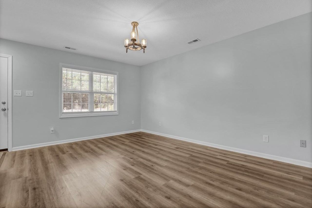 1404 Old Folkstone Rd - Photo 7 of 27