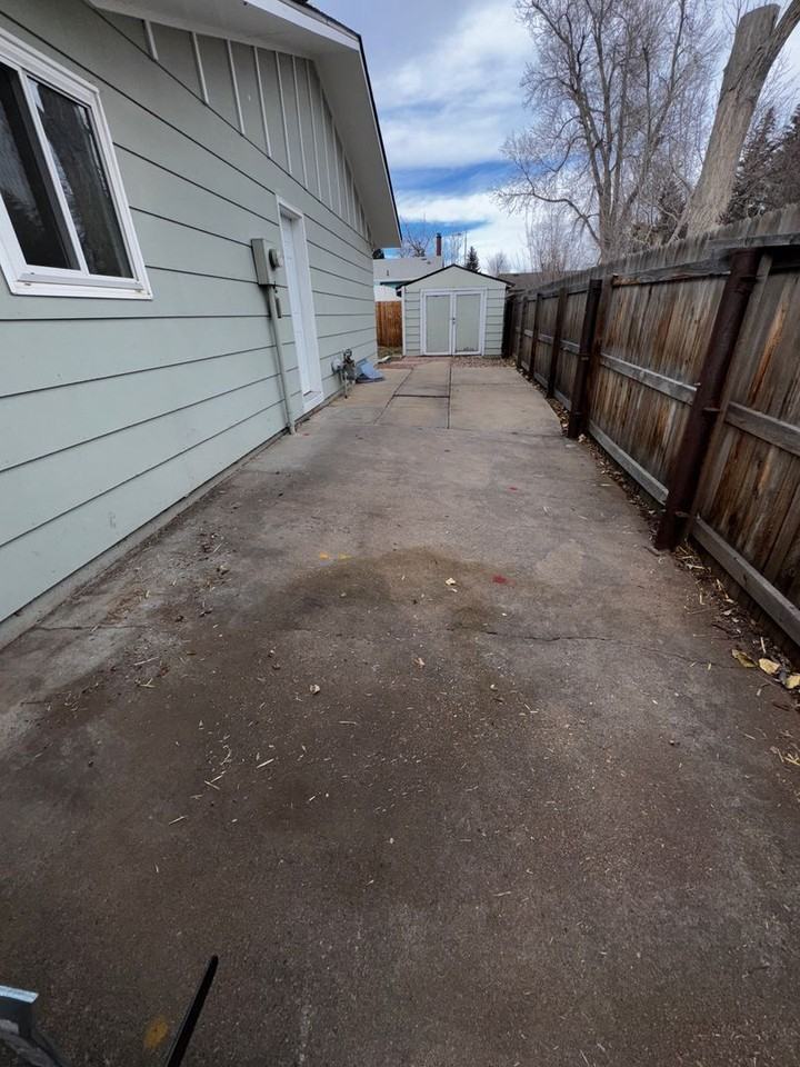 2912 Radcliff Cir - Photo 7 of 37