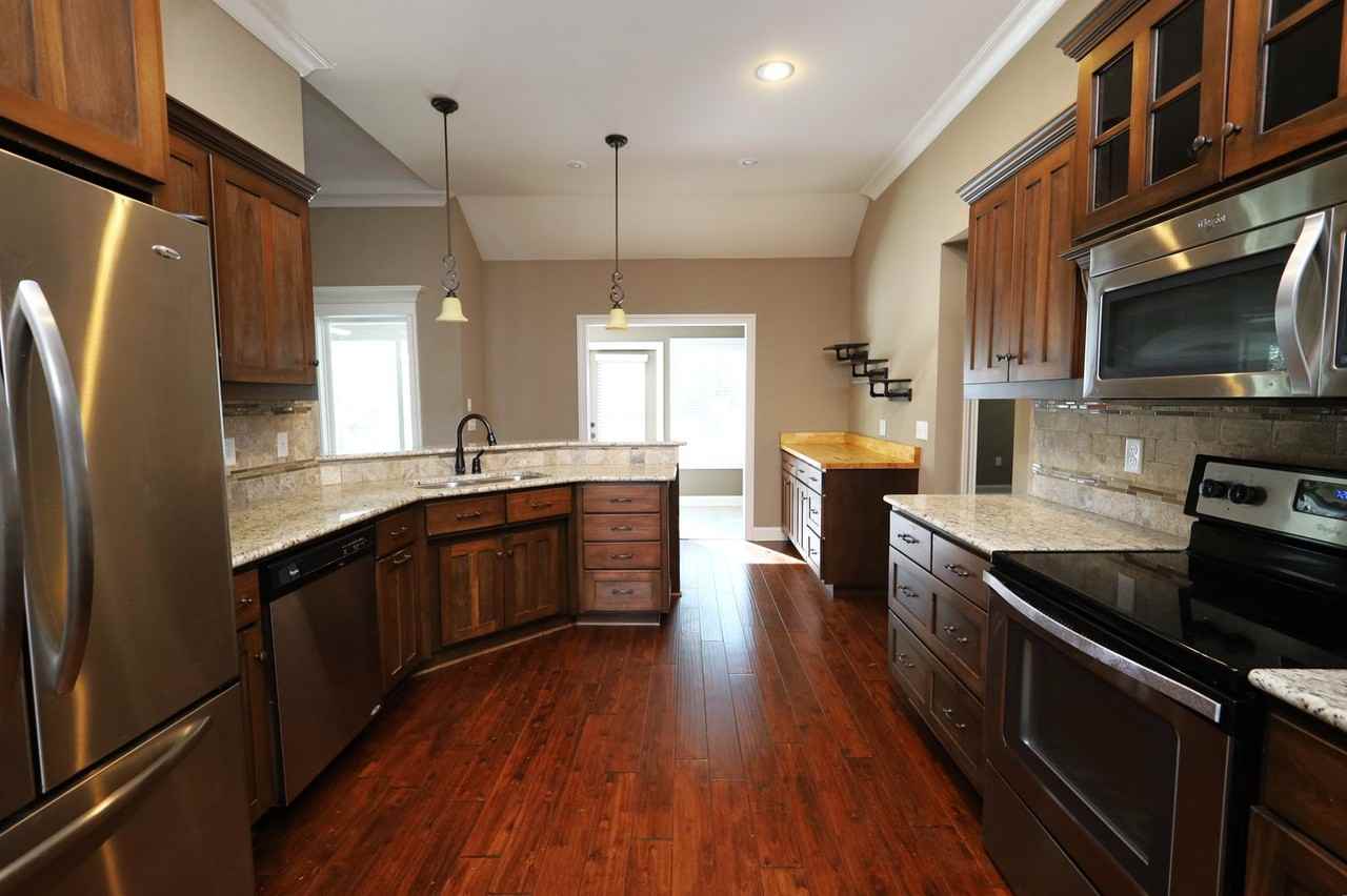 4015 Cane Mill Cir - Photo 4 of 22