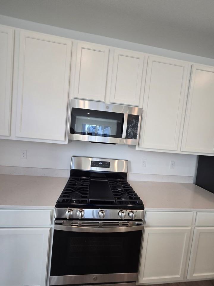 24700 E 42nd Ave - Photo 6 of 26