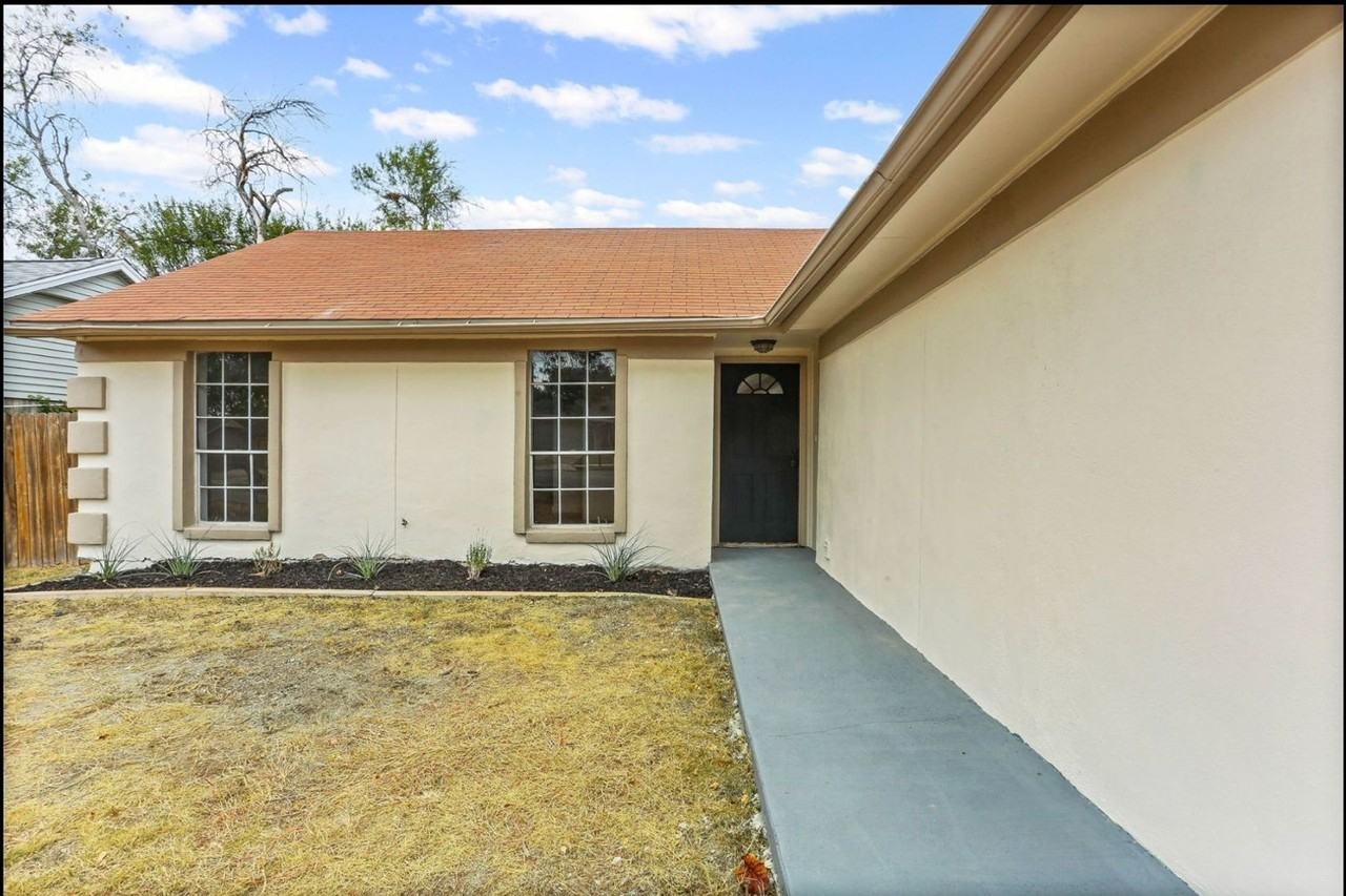 3429 Turnabout Loop - Photo 3 of 21