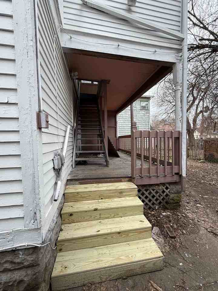 1132 Monroe Ave - Photo 7 of 12