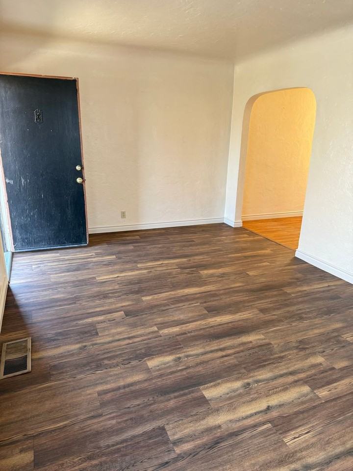 628 Park Ave - Photo 3 of 8