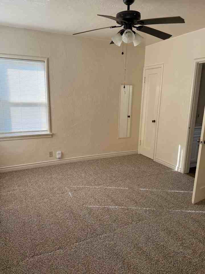 628 Park Ave - Photo 7 of 8