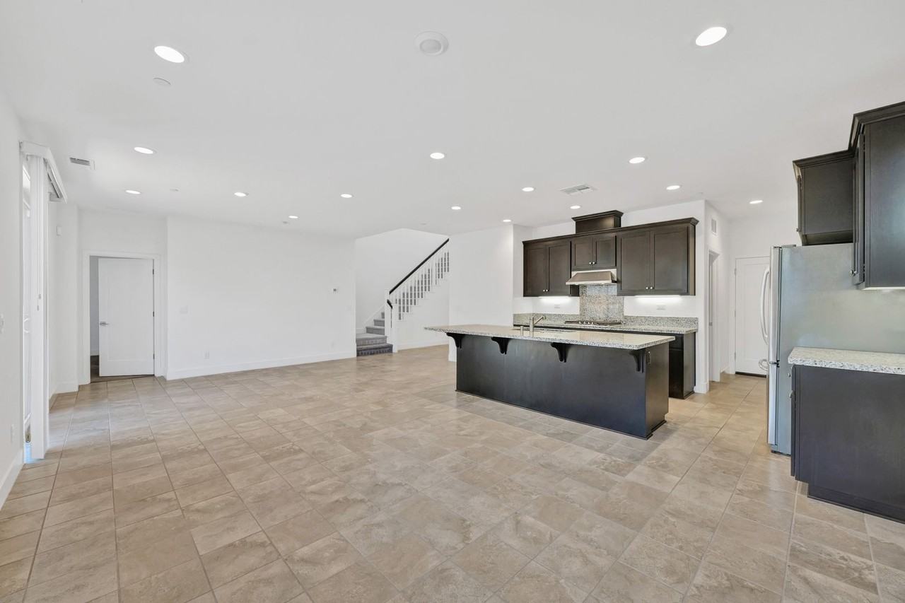 5733 Kassandra Pl - Photo 4 of 31