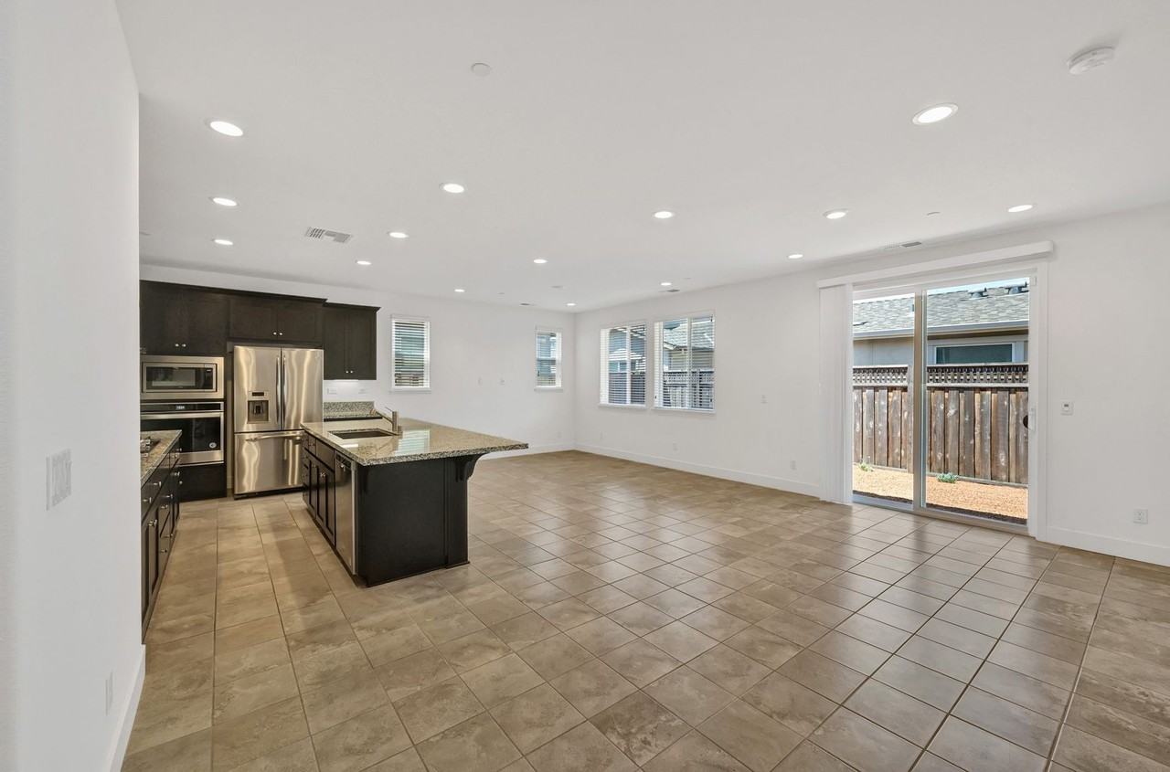 5733 Kassandra Pl - Photo 5 of 31