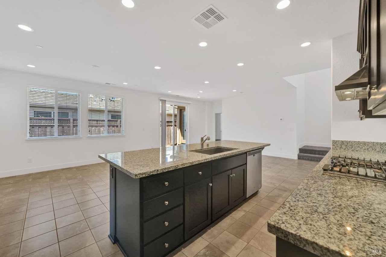 5733 Kassandra Pl - Photo 7 of 31