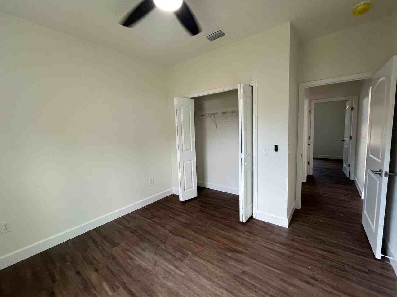 200 Sw Rose Pointe Pl - Photo 6 of 17