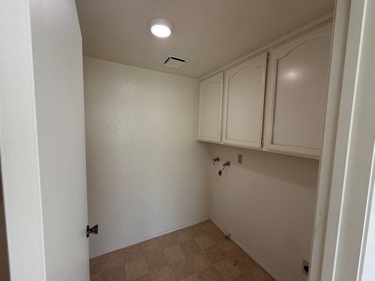 876 Shellwood Way - Photo 7 of 16