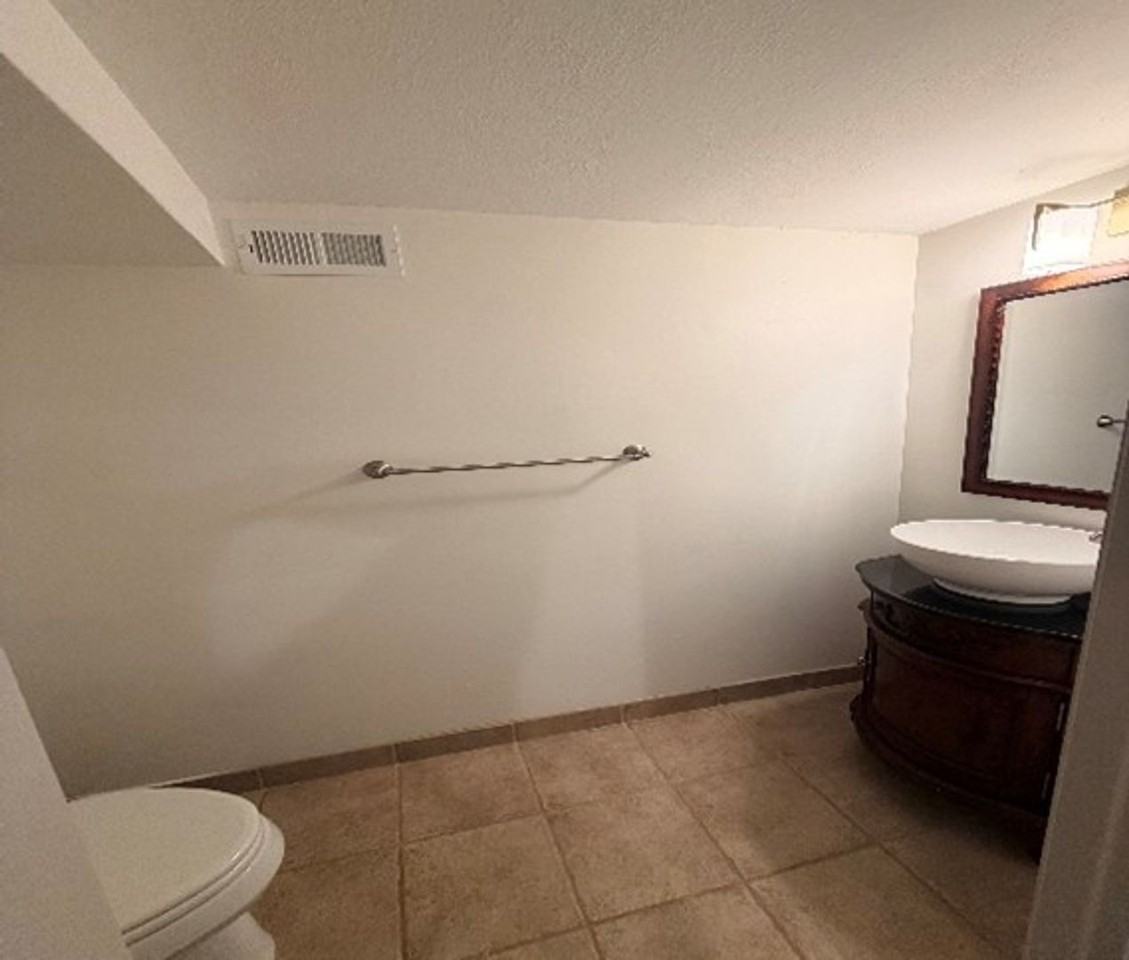 2035 N 50th St - Photo 4 of 13