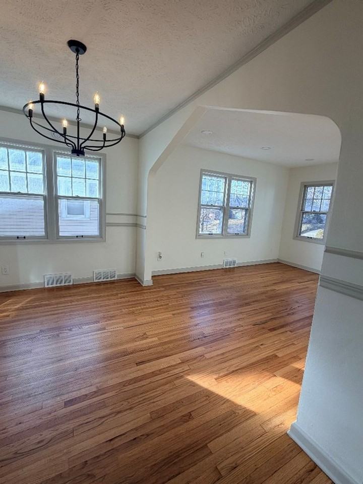 2035 N 50th St - Photo 6 of 13