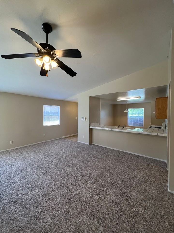 6204 Straub Ln - Photo 3 of 24