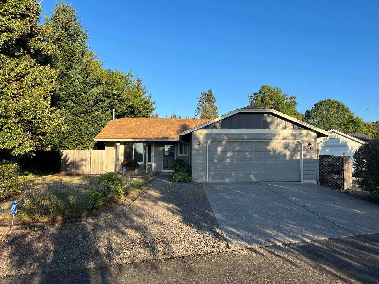 2409 Laframbois Rd - Photo 2 of 46