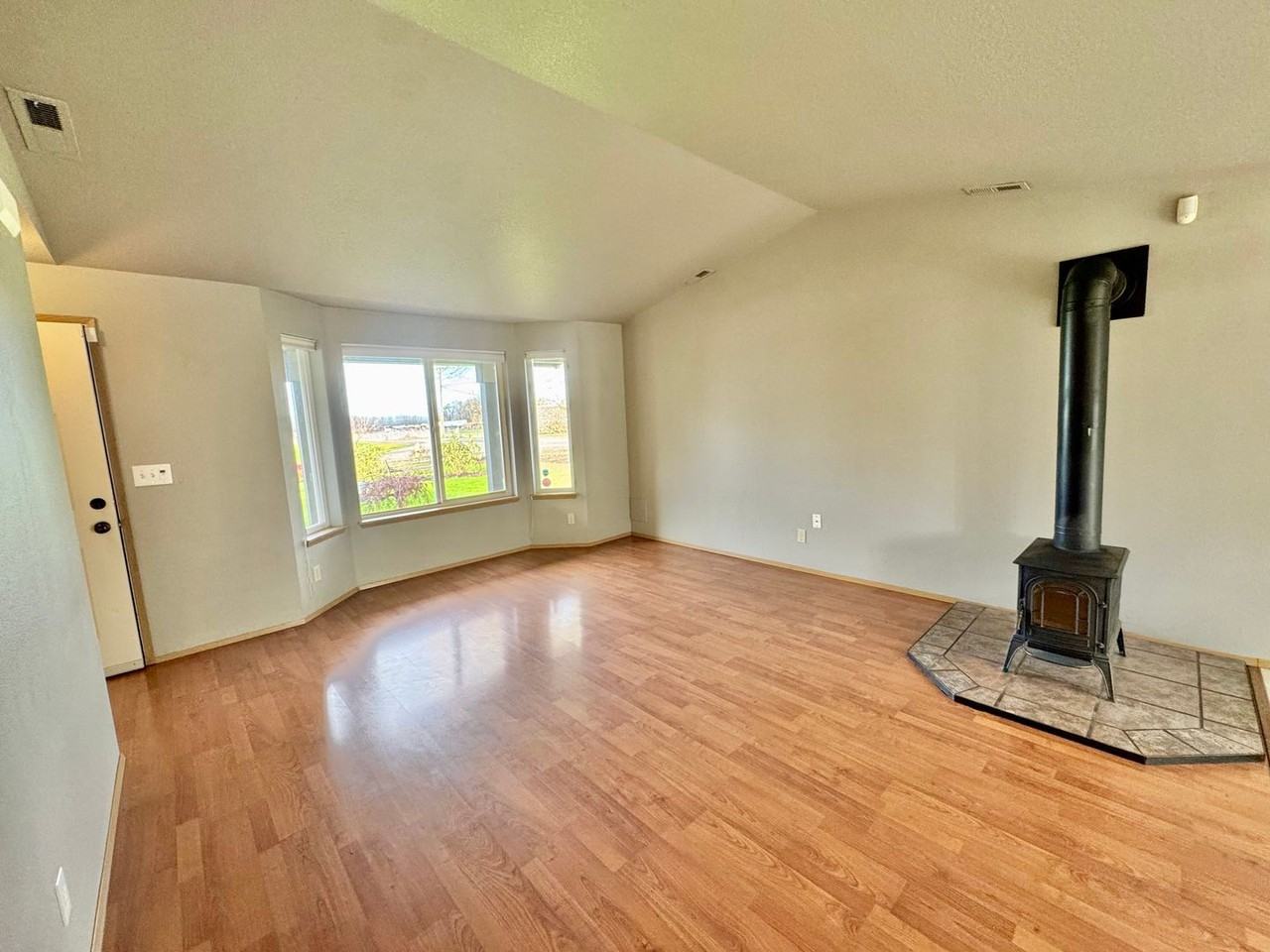 2409 Laframbois Rd - Photo 6 of 46