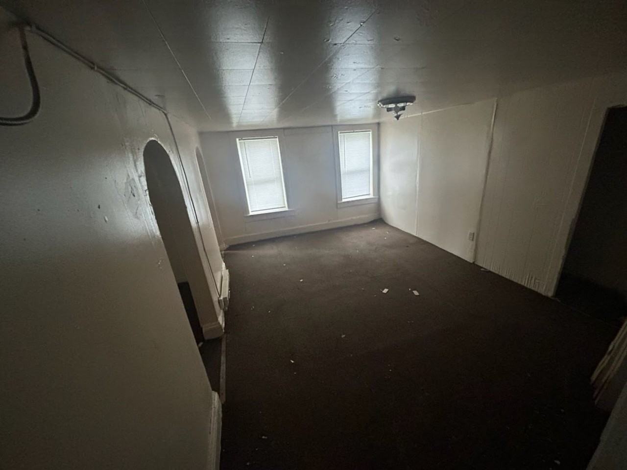 2478 S 5th Pl - Photo 4 of 5