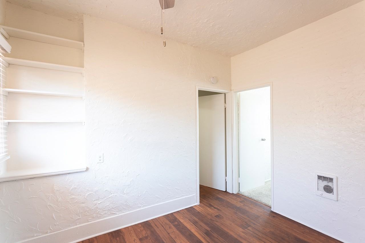 4925 Del Mar Ave - Photo 2 of 8