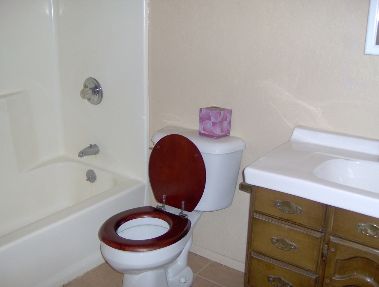 21331 Rider St - Photo 6 of 21