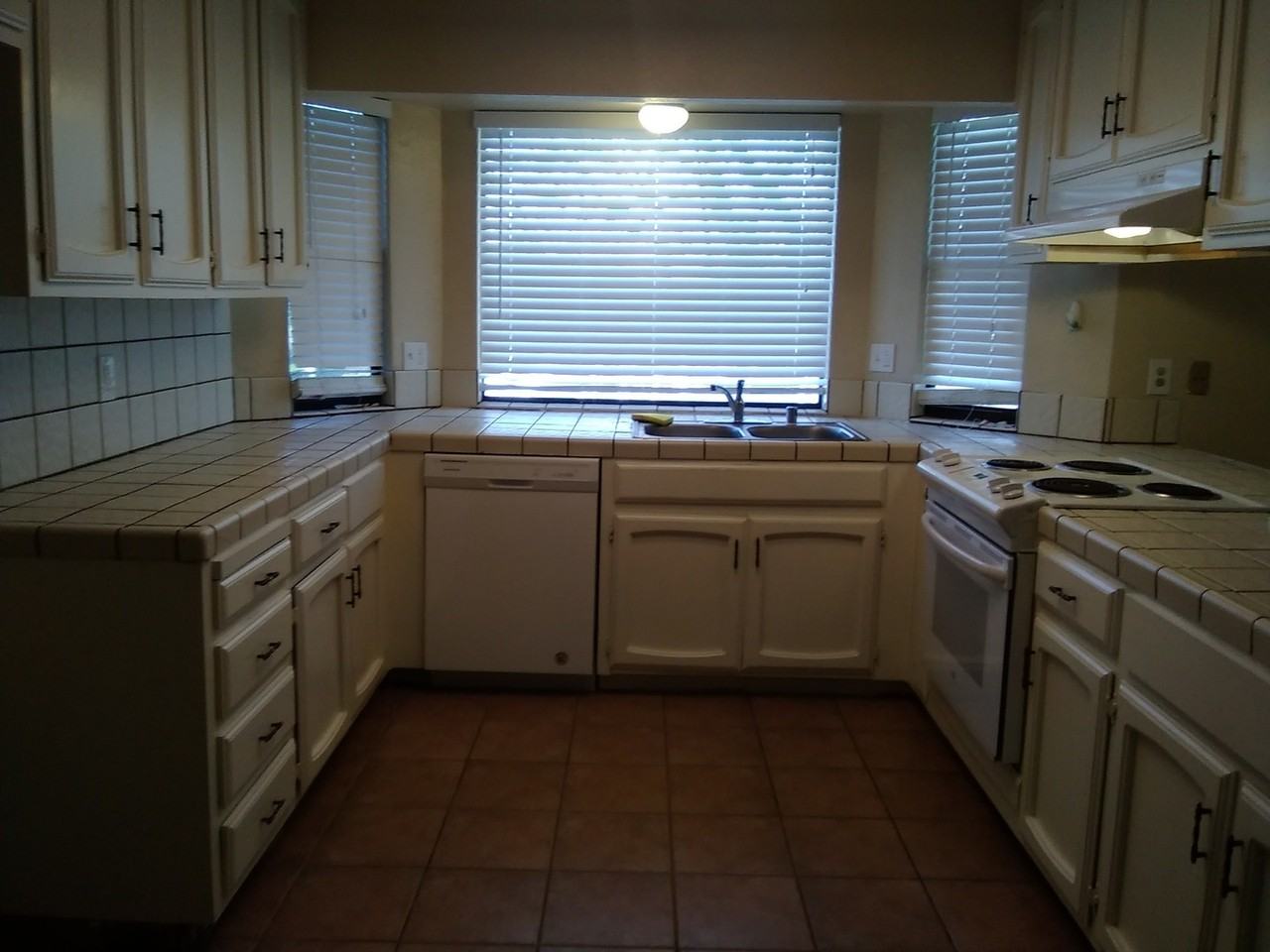 20176 Overland Rd - Photo 3 of 14