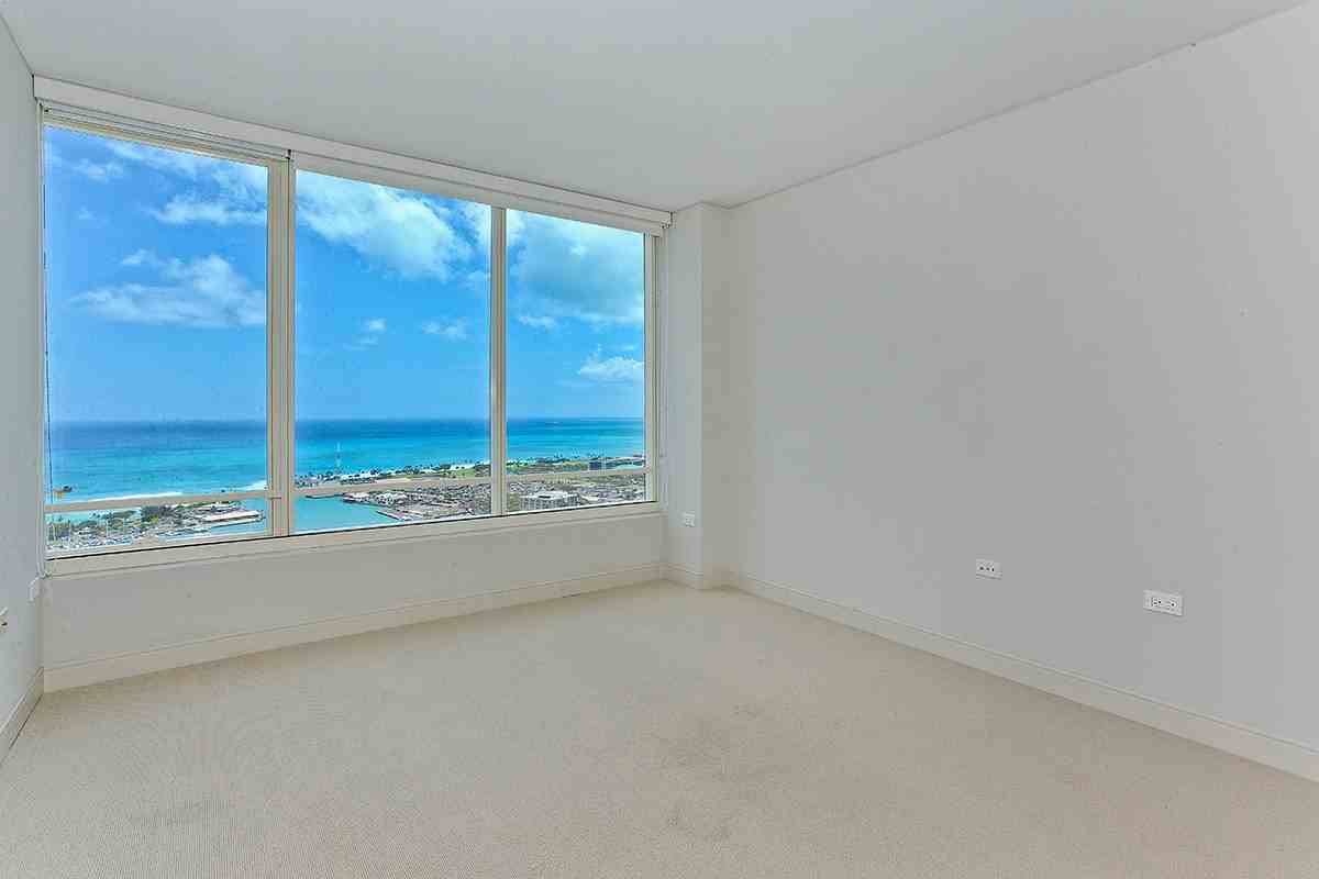 1009 Kapiolani Blvd #4704 - Photo 4 of 20