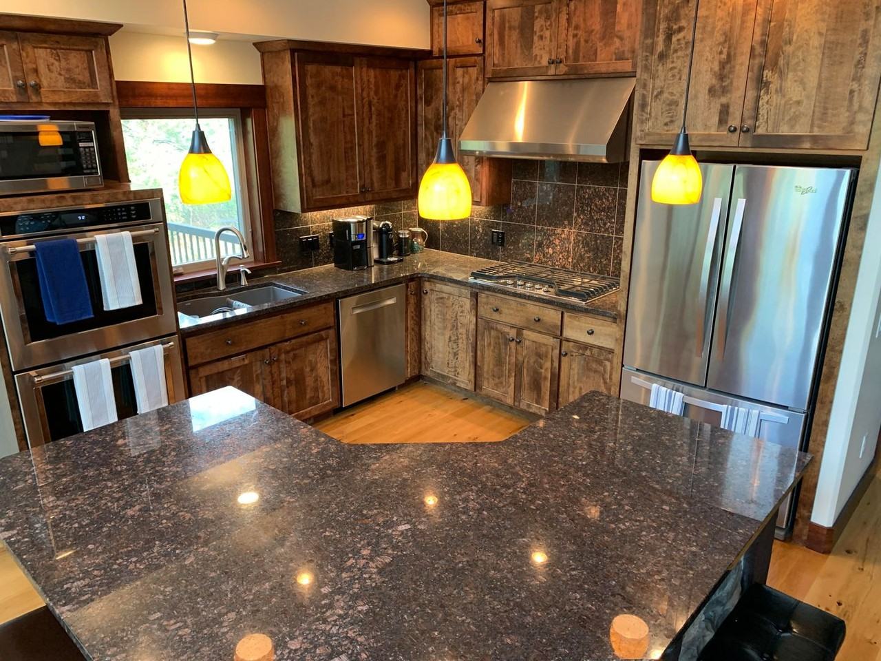 24245 Hewett Rd - Photo 2 of 50