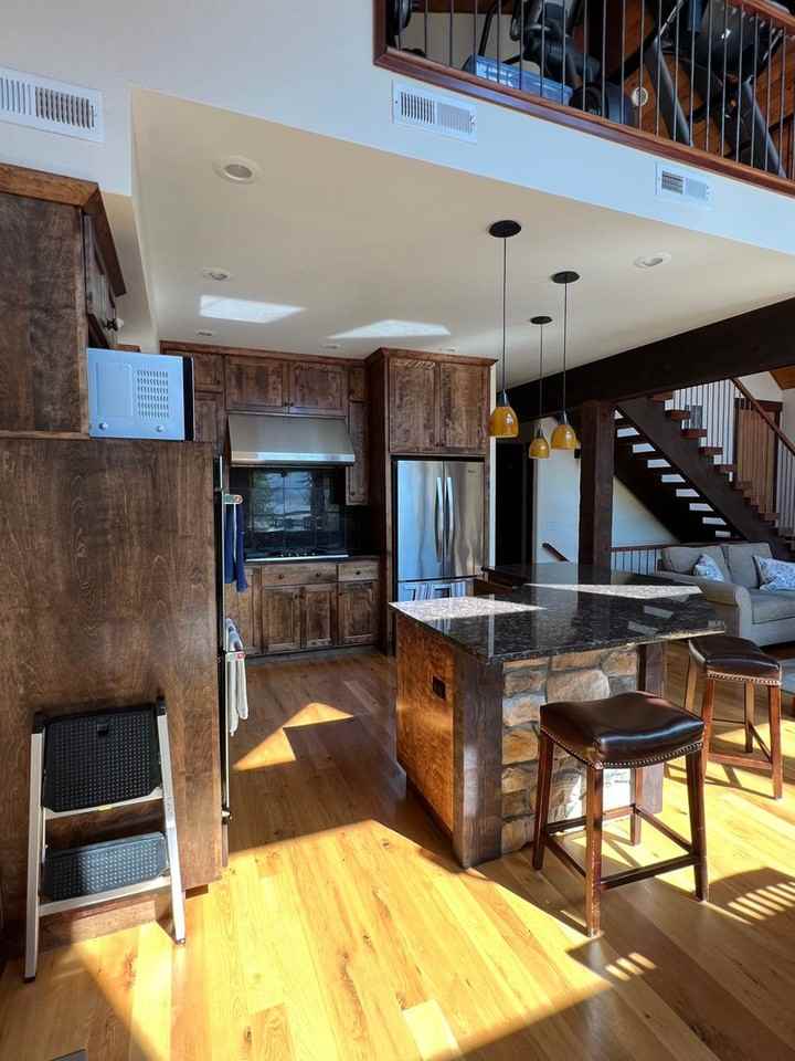 24245 Hewett Rd - Photo 5 of 50