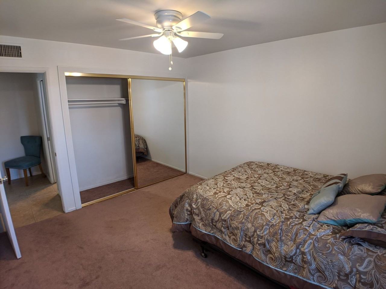 1542 E Colver Pl - Photo 4 of 17