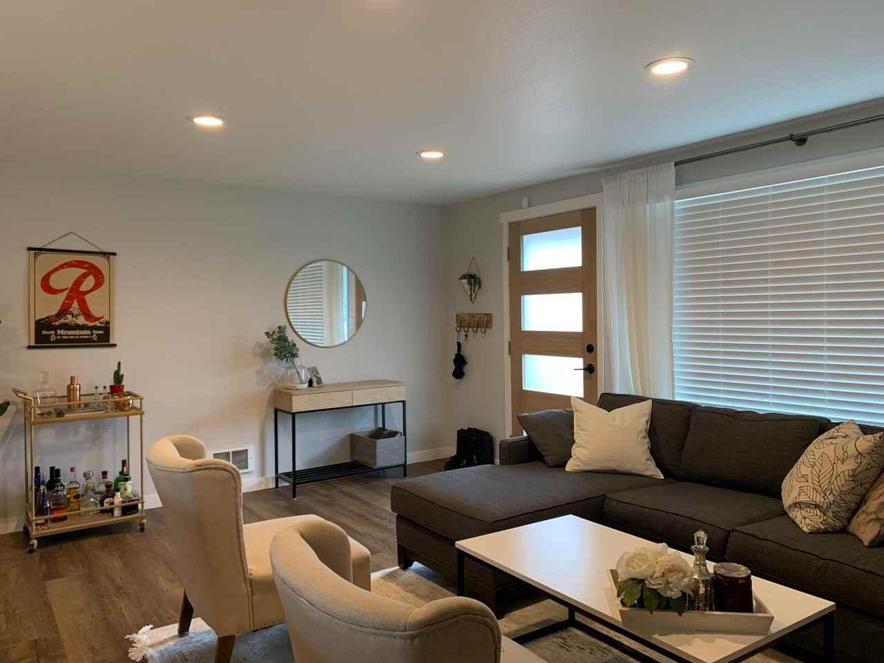 509 Ne 127th St - Photo 4 of 20