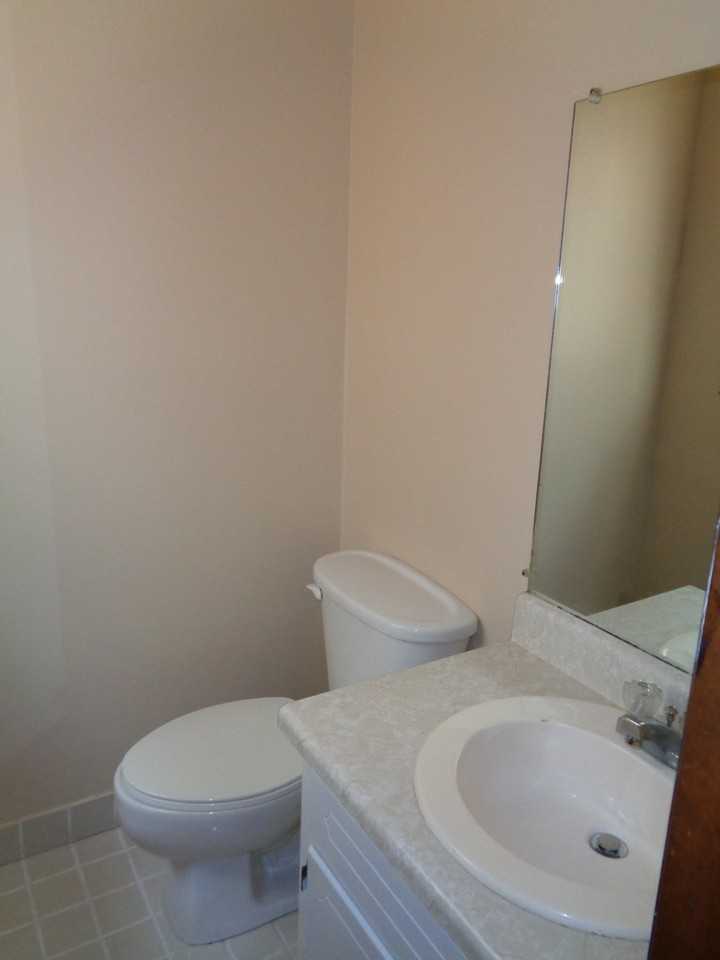 112 Vincent Ave - Photo 4 of 18