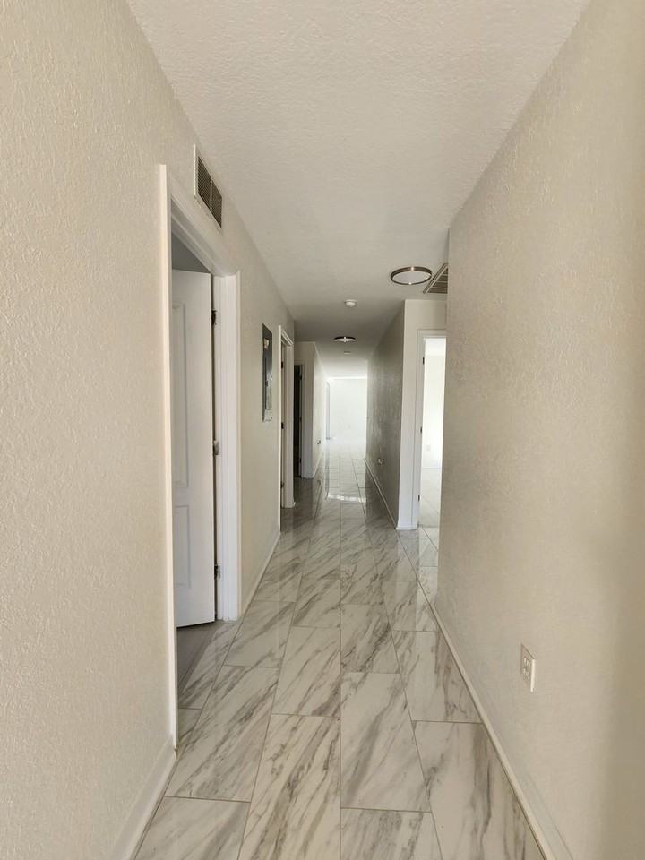 794 Squirrel Ct - Photo 6 of 20