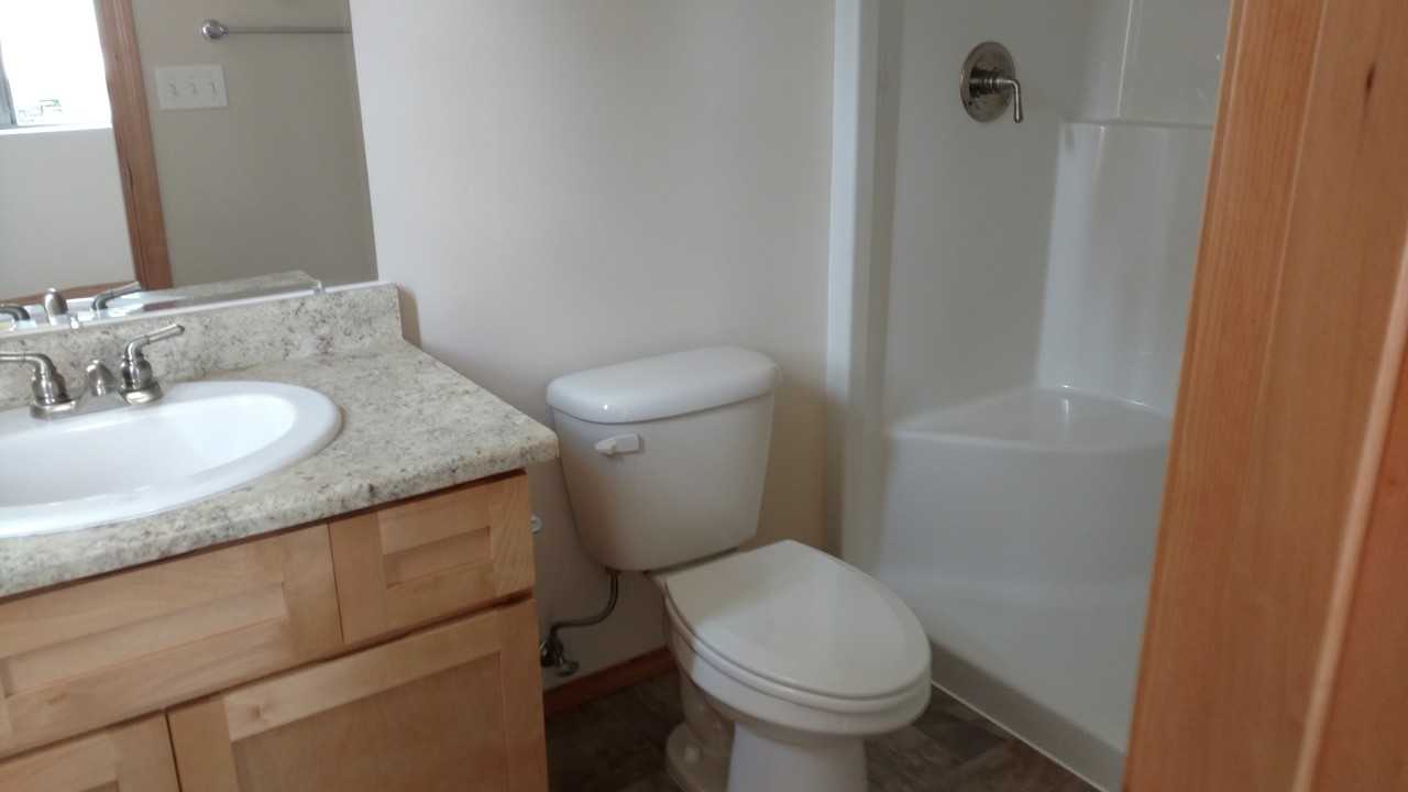 394 Ne Inspiration St - Photo 7 of 17