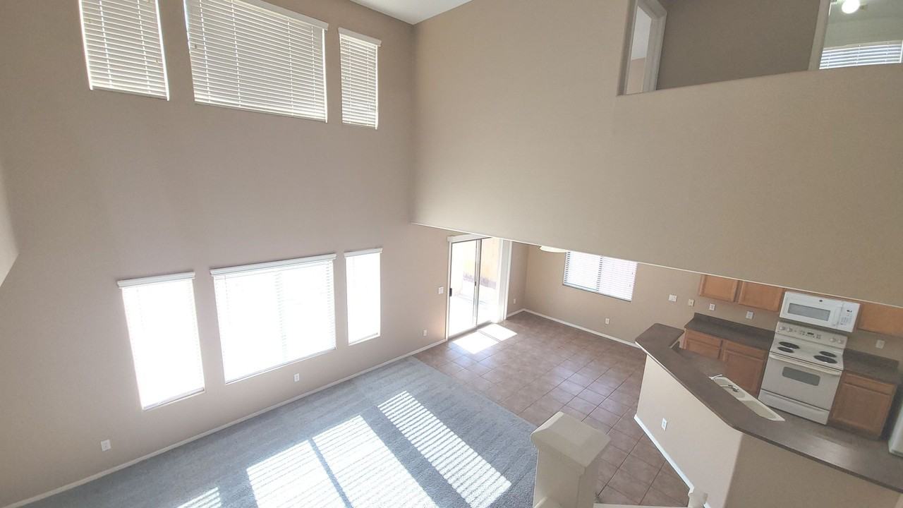 21821 E Via Del Rancho - Photo 5 of 33